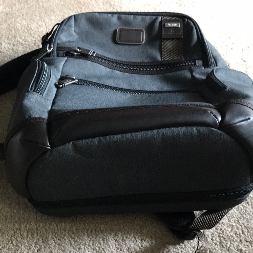 Backpack - Picture 5 of 8